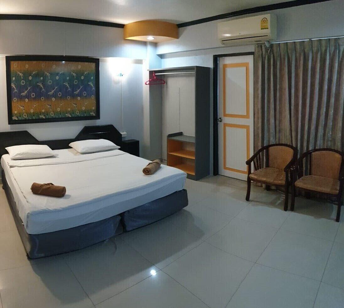 Home Pattaya Hotel Exteriör bild