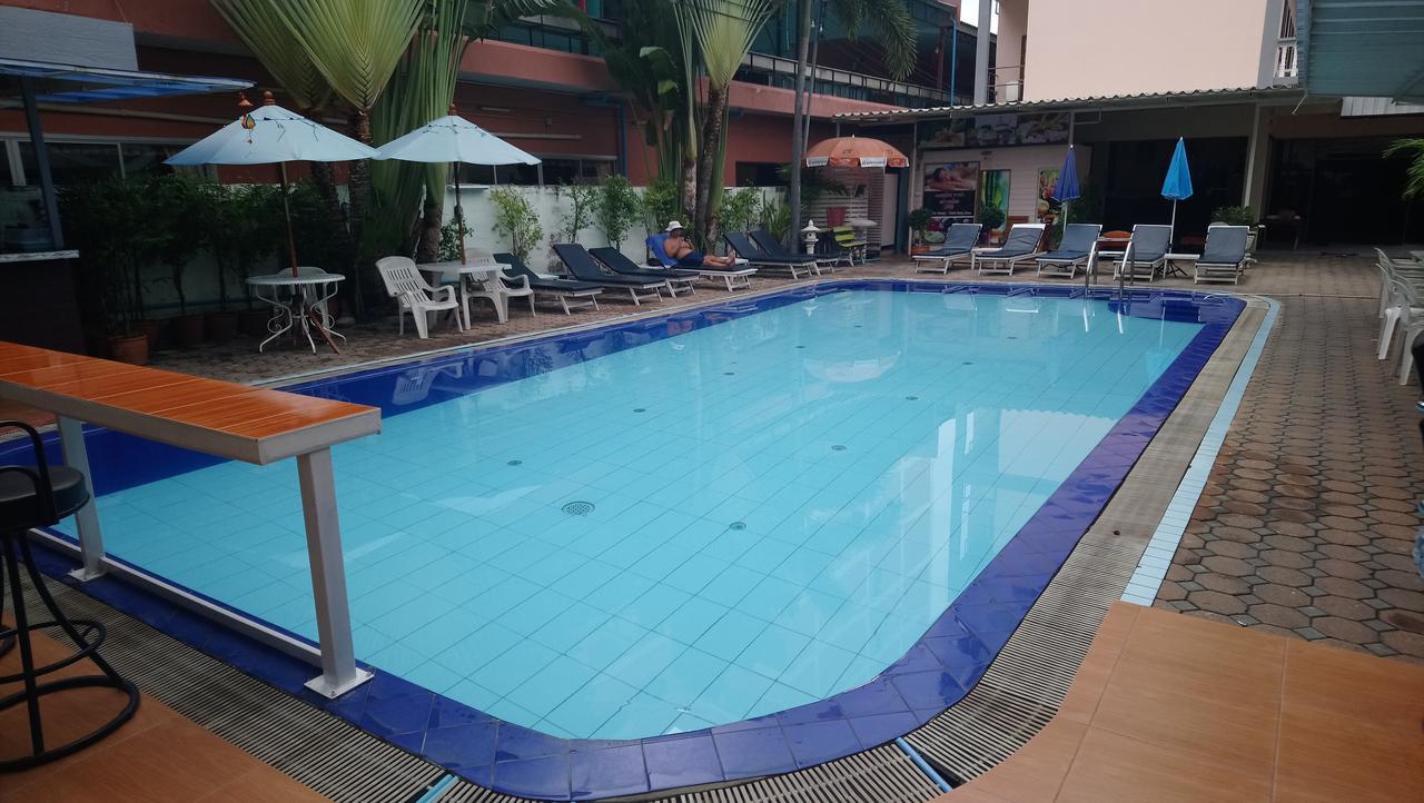 Home Pattaya Hotel Exteriör bild
