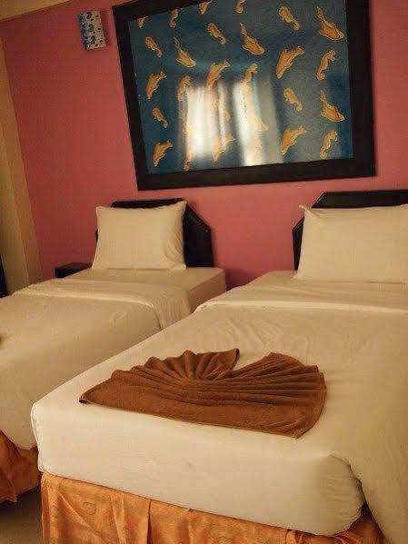 Home Pattaya Hotel Exteriör bild